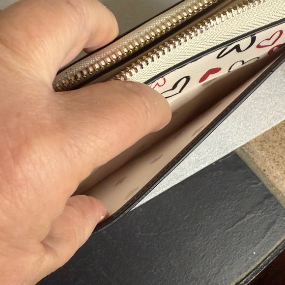 NWT Kate Spade Staci Scribble Hearts Continental Wallet - Picture 5 of 7